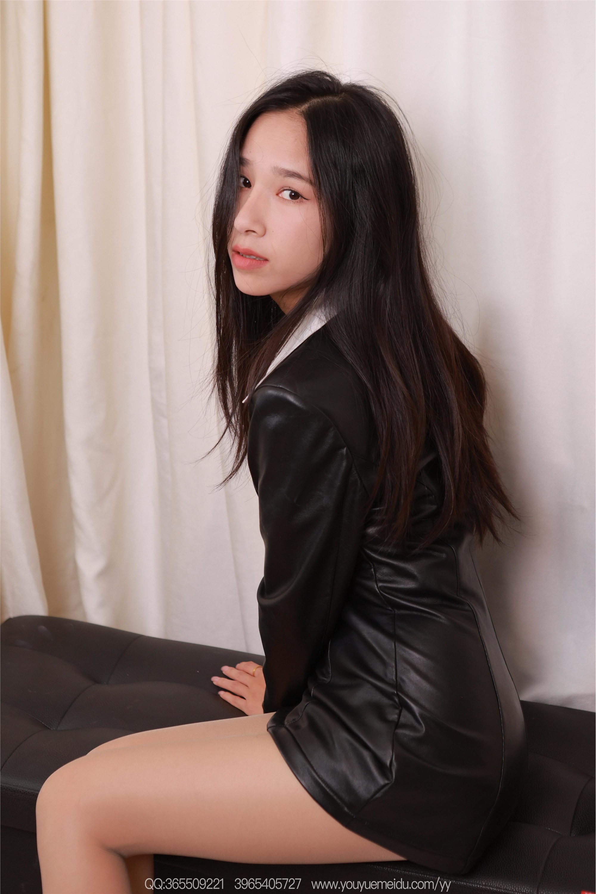 IESS异思趣向  2025.11.16 丝享家2212：美子《超短皮裙》